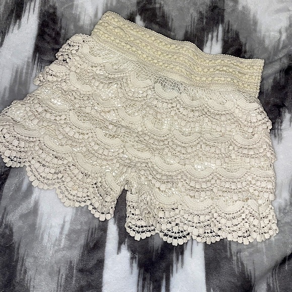 PINK Victoria's Secret Pants - Cream Lace Shorts